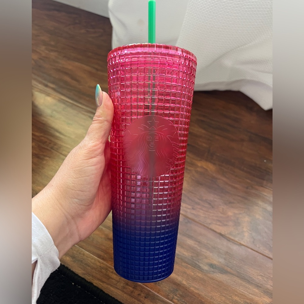 Light Pink to blue squared design large Starbucks cup